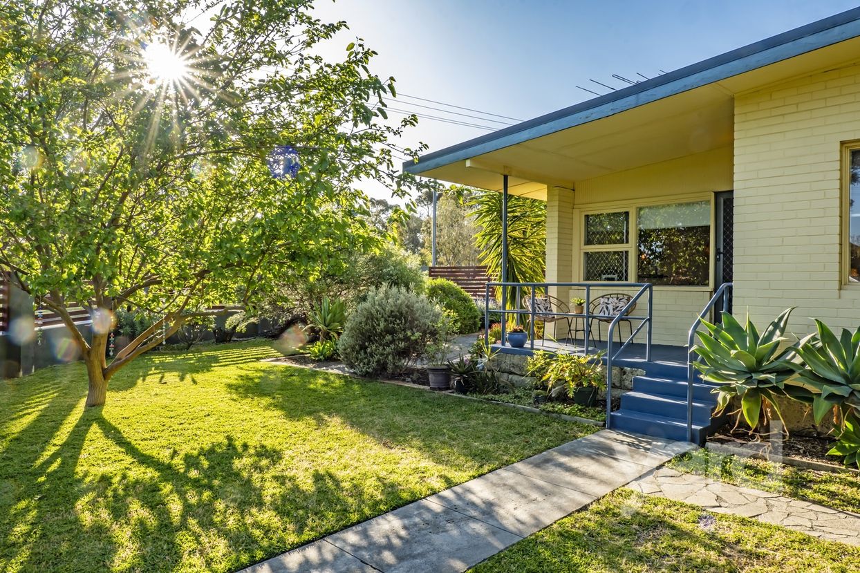 3 bedrooms House in 2 Treeby Street COOLBELLUP WA, 6163