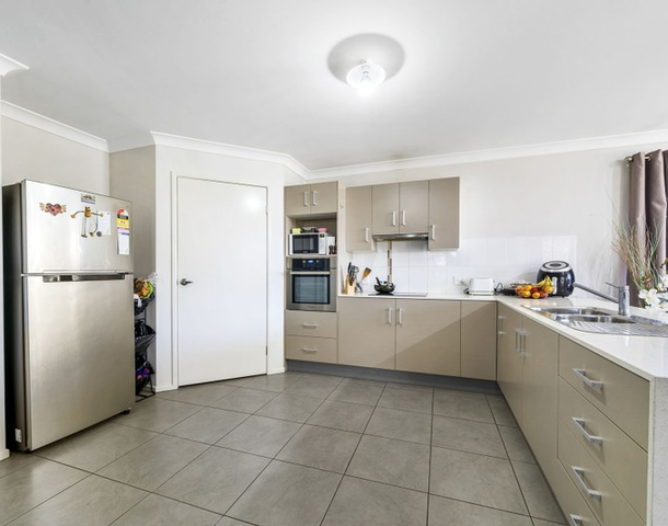 2/2 Healy Street, South Toowoomba QLD 4350