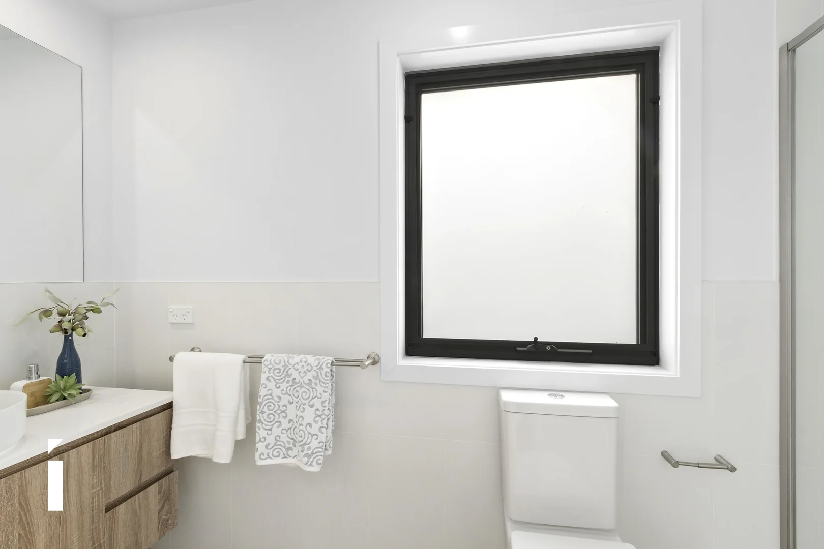 Additional image 6 of 6/110 Livingston Avenue, Kambah ACT 2902