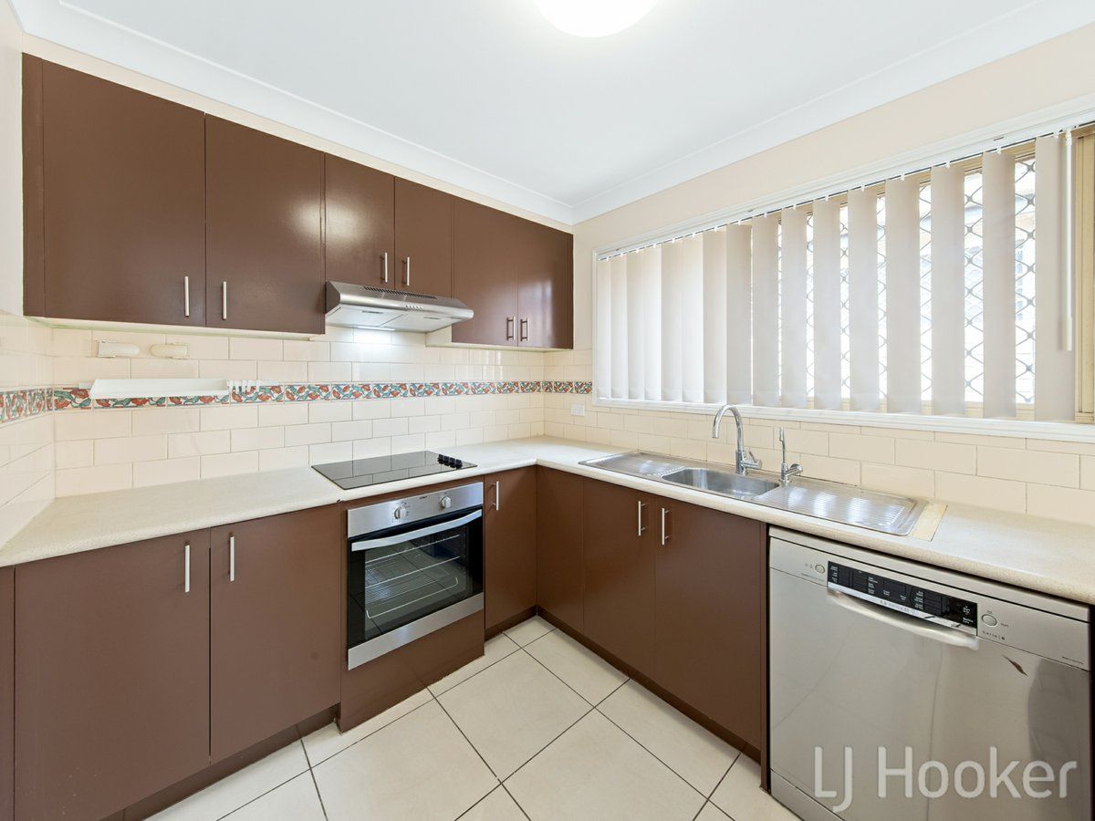 10 Wattle Street, Cannon Hill QLD 4170, Image 2