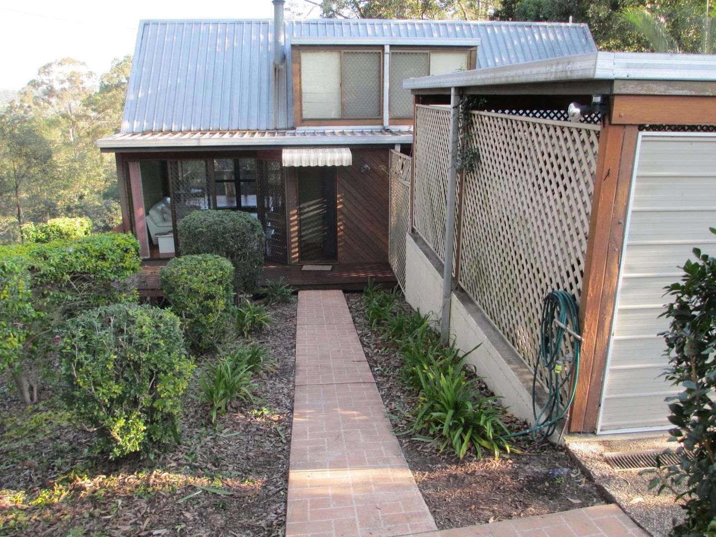 9 Routledge Court, Clear Mountain QLD 4500, Image 1