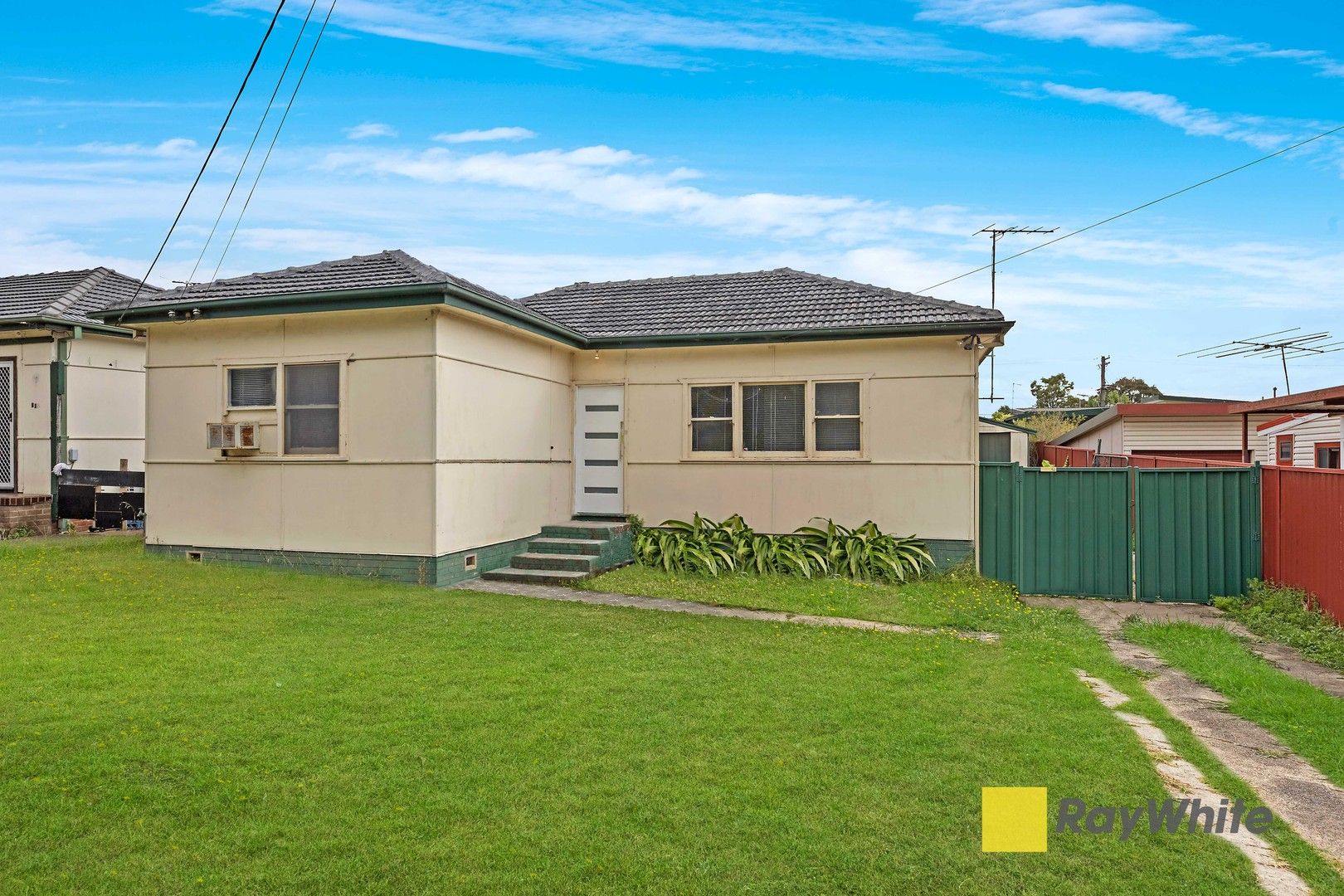 3 bedrooms House in 23 Margaret Street SEVEN HILLS NSW, 2147
