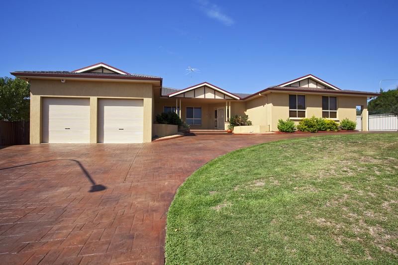 12 Goodooga Close, Hinchinbrook Property History & Address Research