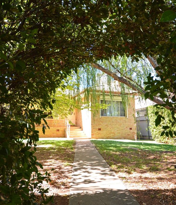 19 Thorby Crescent, Griffith NSW 2680