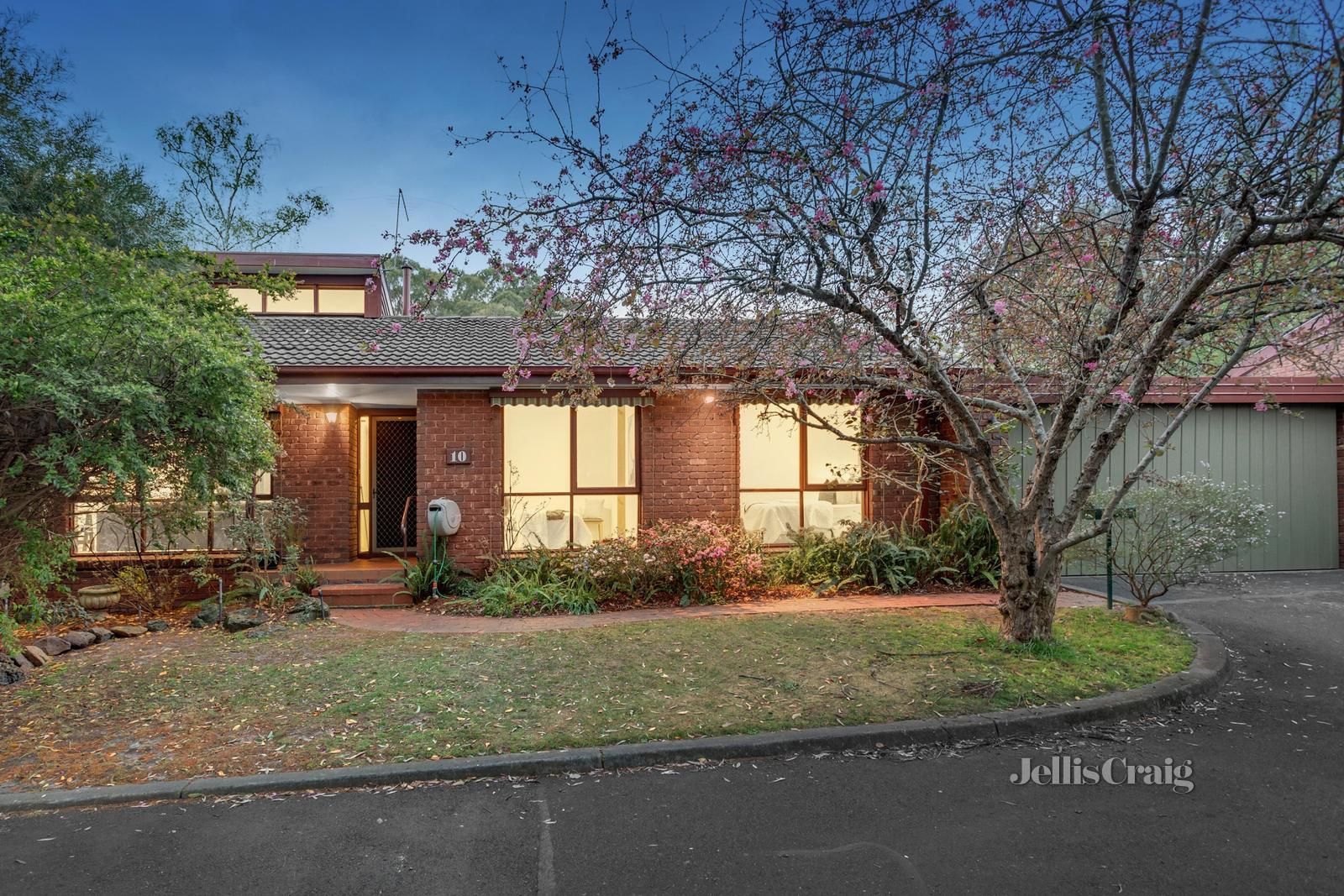 10/16 Florence Street, Blackburn VIC 3130, Image 0