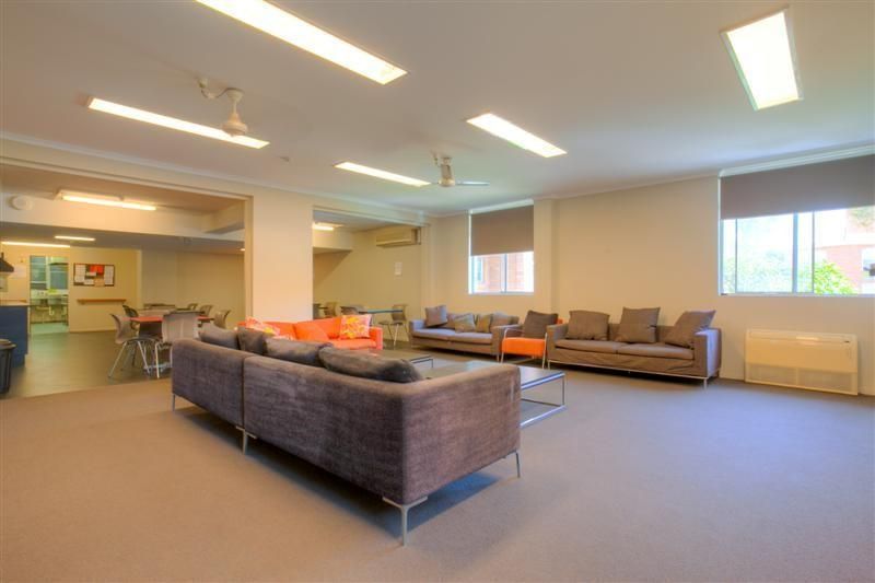 Room 220/18 Brown Street, Newcastle NSW 2300, Image 2