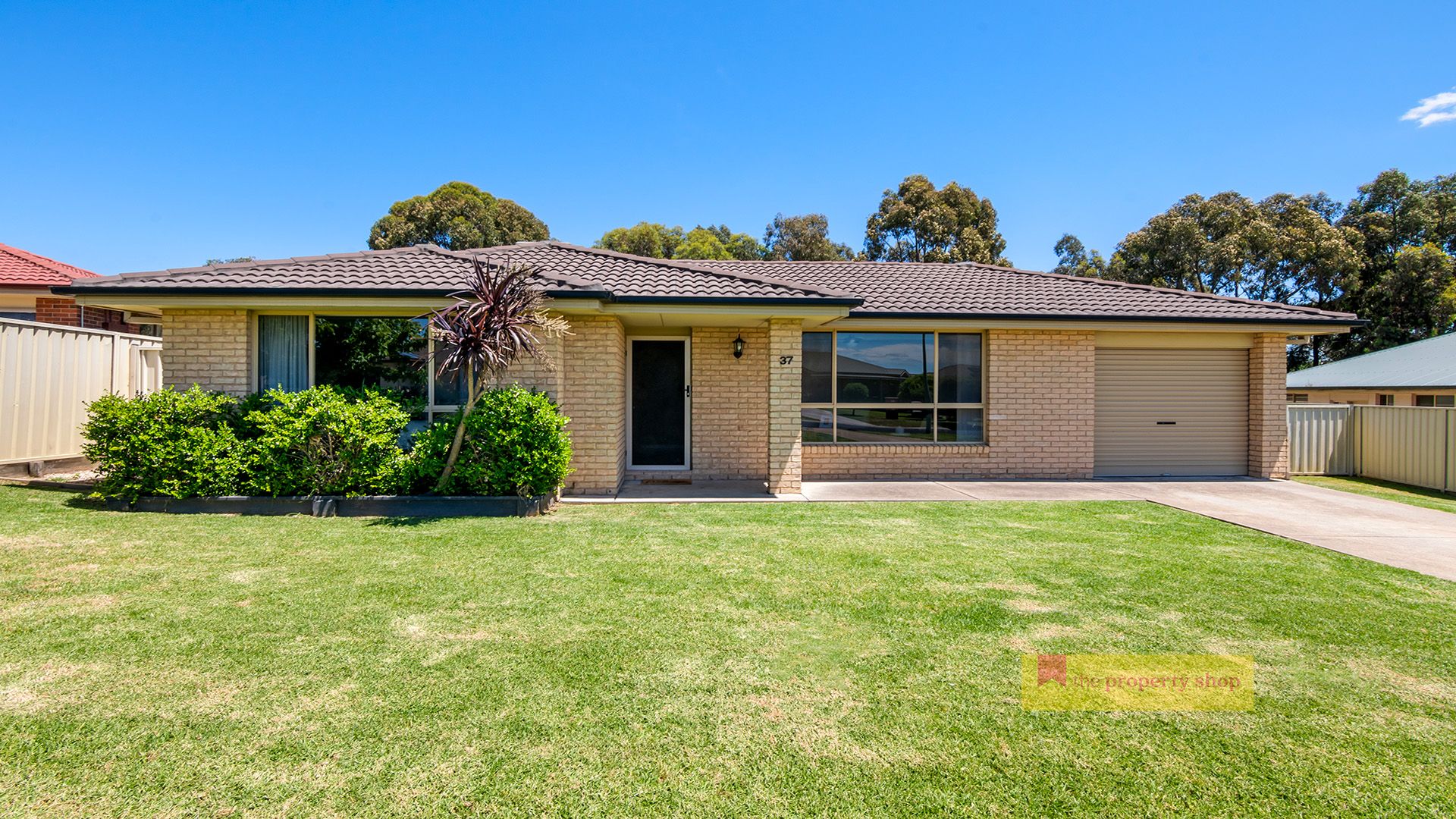 4 bedrooms House in 37 Hardy Crescent MUDGEE NSW, 2850