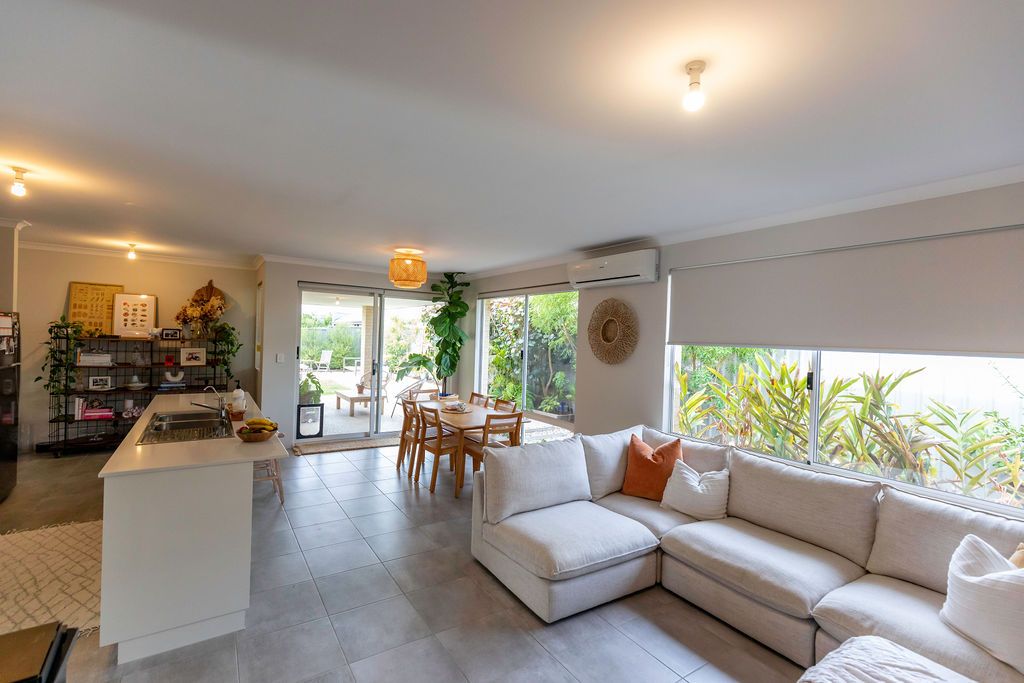 128 Napoleon Promenade, Kealy WA 6280, Image 1