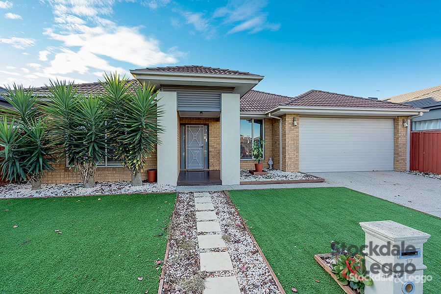 4 bedrooms House in 17 Aston Street CRAIGIEBURN VIC, 3064