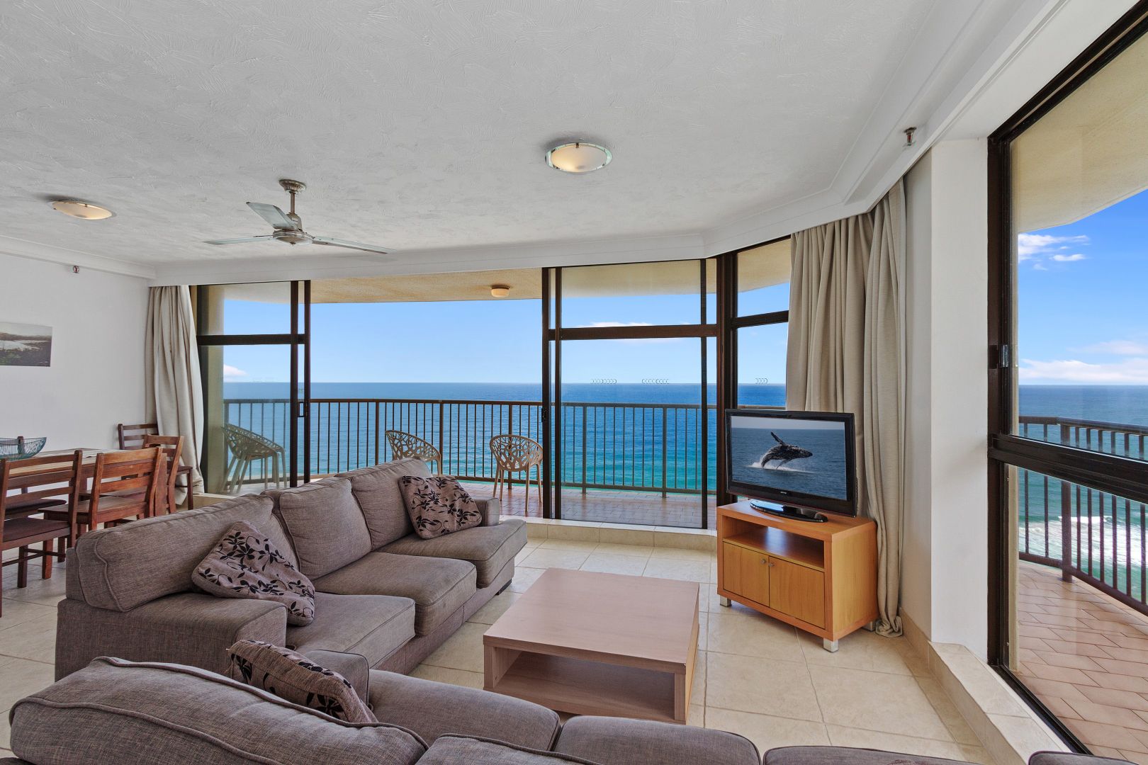 26A/80 The Esplanade, Surfers Paradise QLD 4217, Image 2