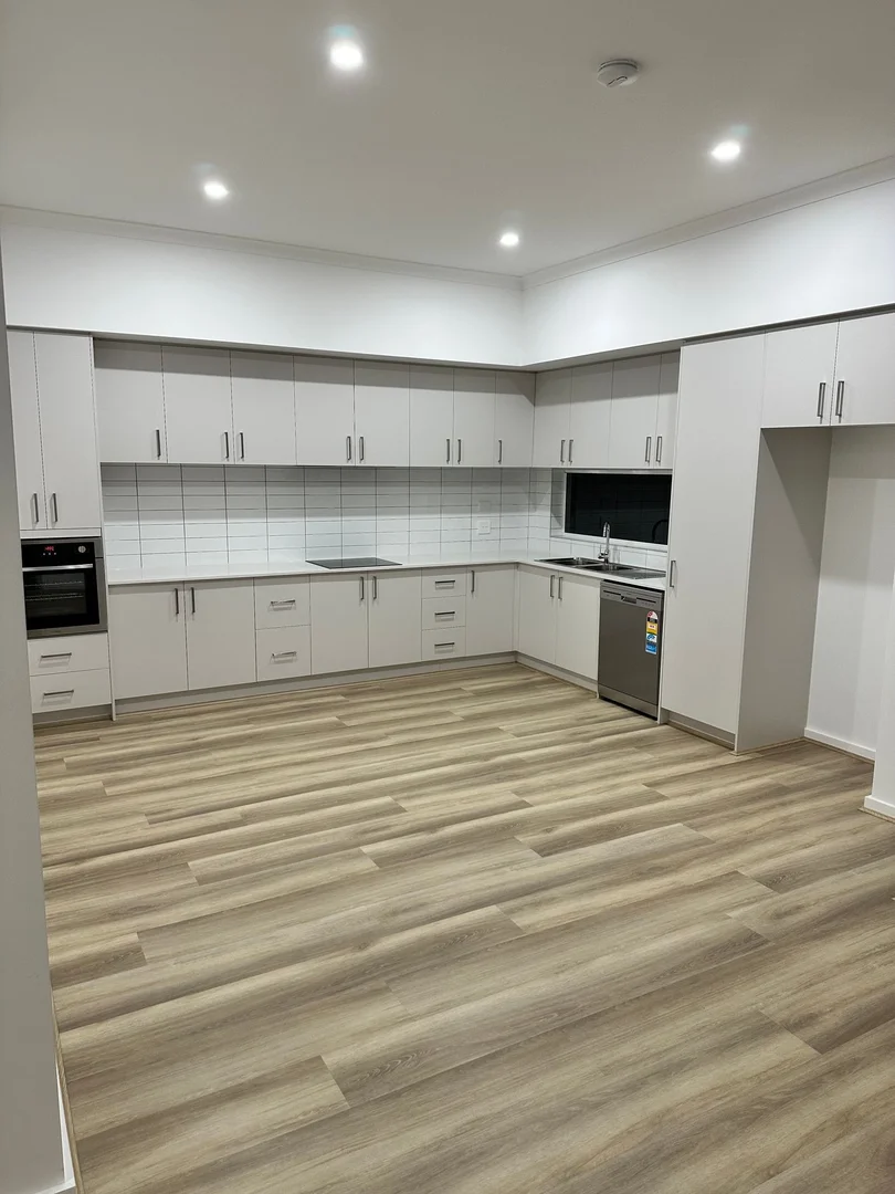 Additional image 6 of 8 Rumford St, Thornhill Park VIC 3335