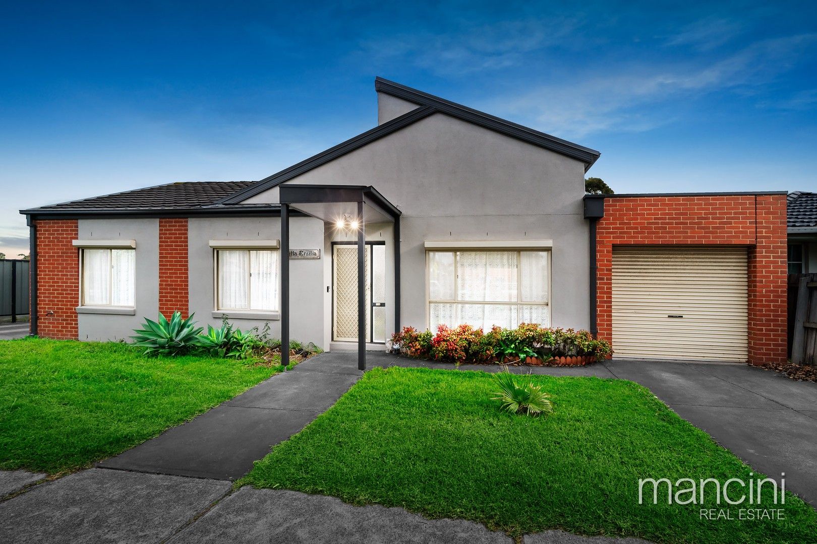 3 bedrooms Apartment / Unit / Flat in 1/35 Maddox Road NEWPORT VIC, 3015