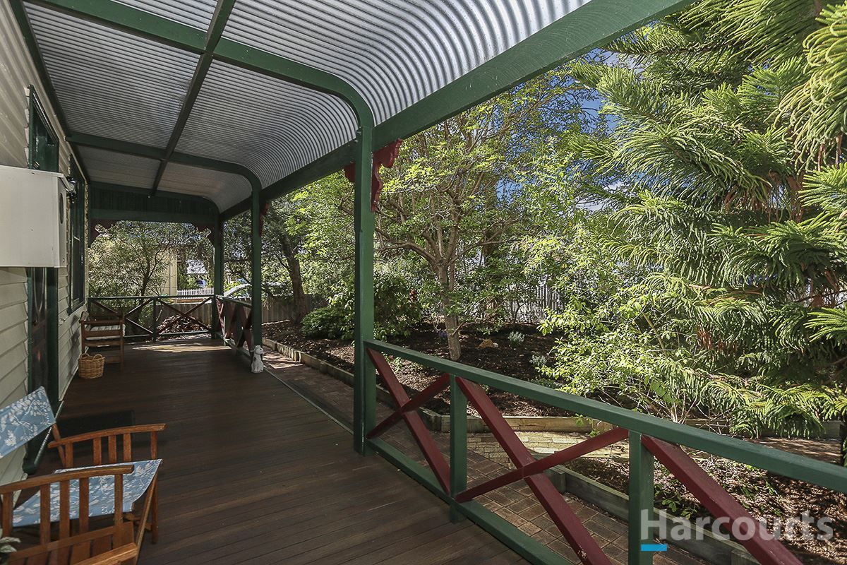 11 Raleigh Road, Bayswater WA 6053, Image 2