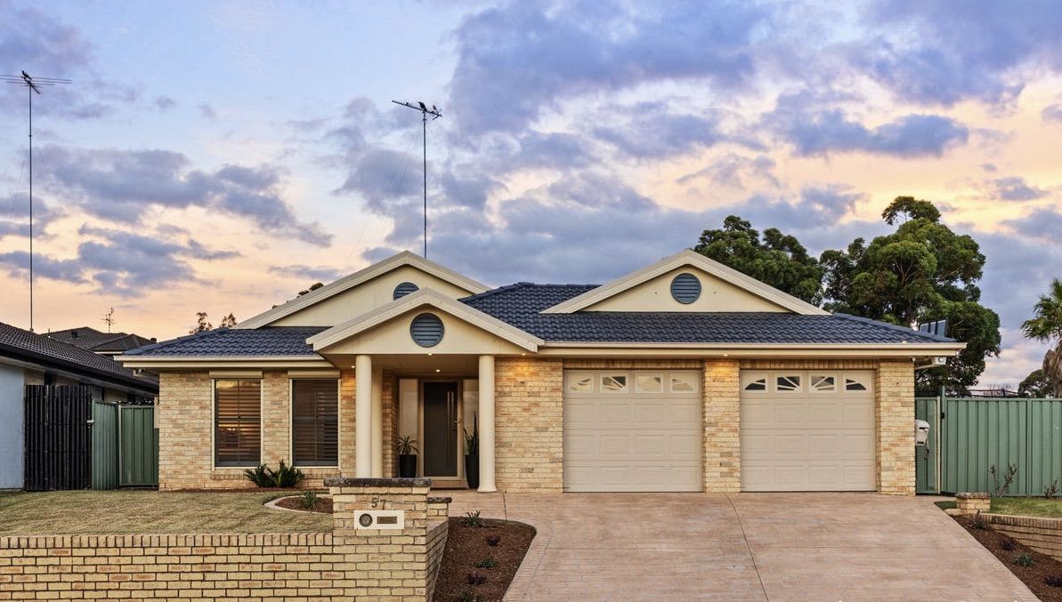 4 bedrooms House in 57 Aberdeen Circuit GLENMORE PARK NSW, 2745