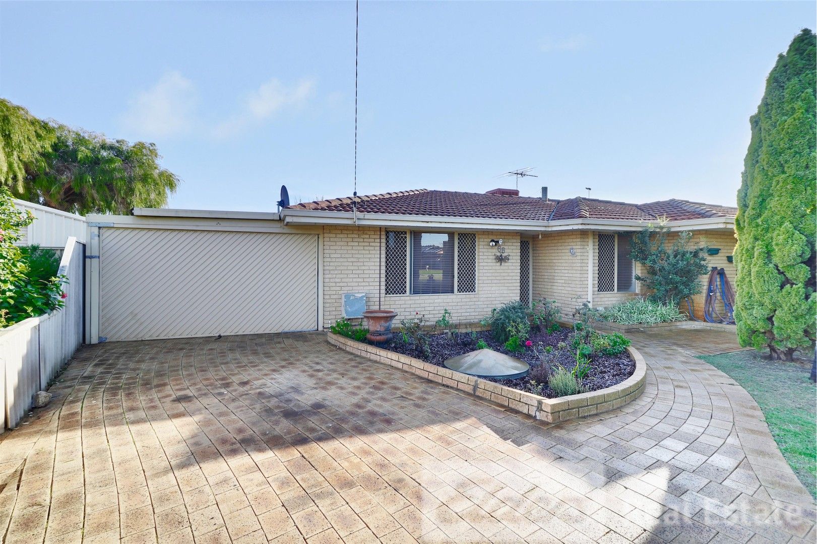 4 bedrooms House in  ROCKINGHAM WA, 6168