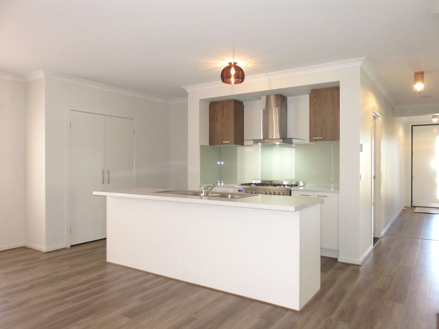 4 bedrooms House in 9 Metro Avenue KALKALLO VIC, 3064