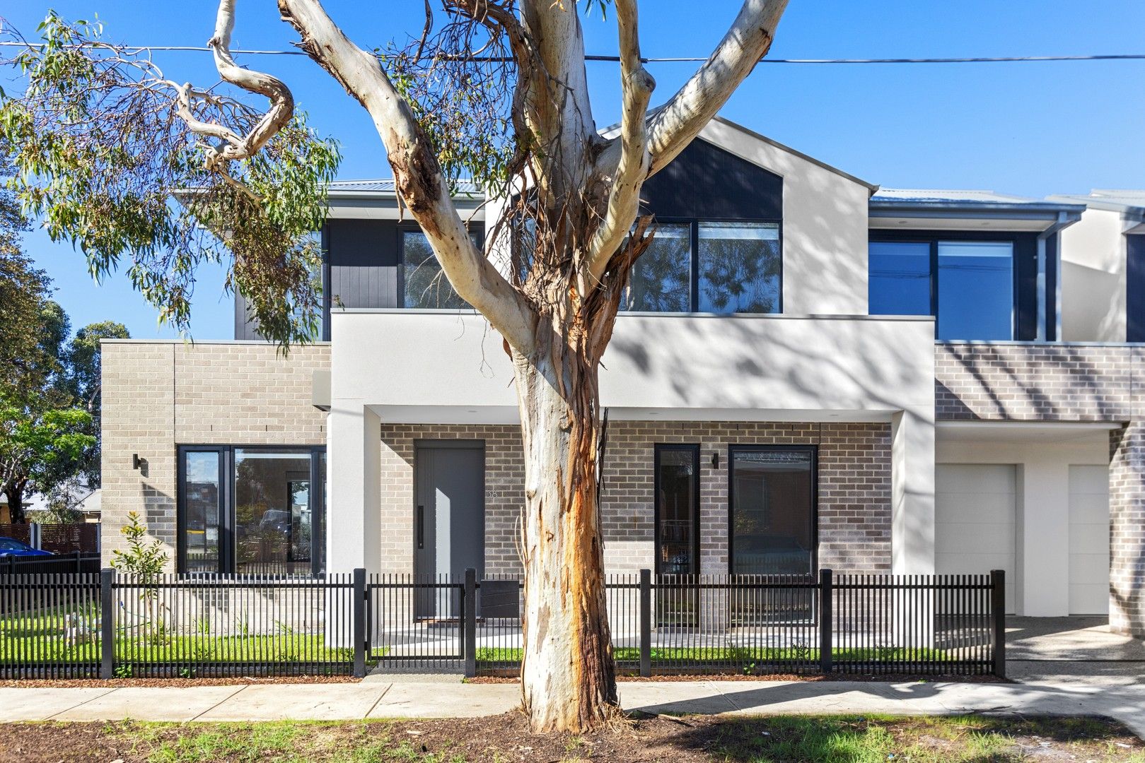 4 bedrooms House in 38 Stapley Crescent ALTONA NORTH VIC, 3025
