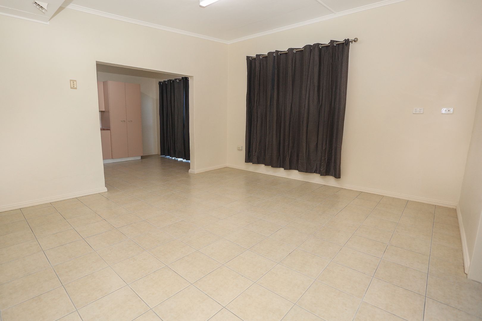 Unit 1 & Unit 2/3 Shannon St, Mount Isa QLD 4825, Image 2