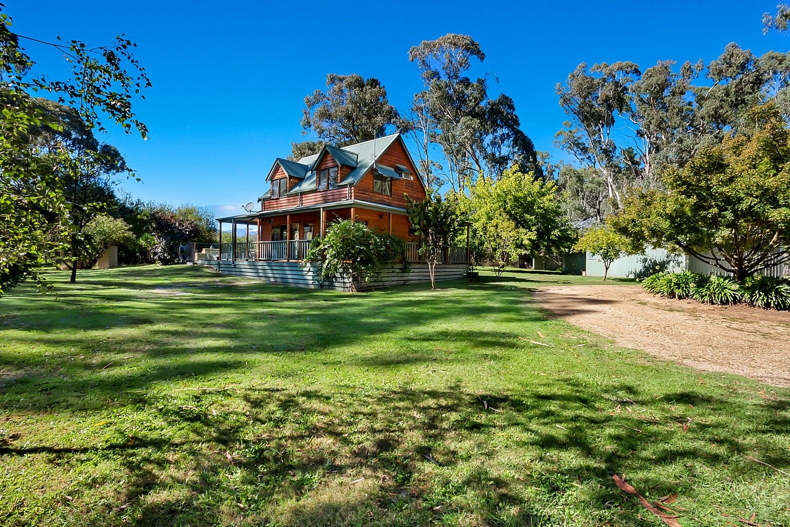 36 Tawonga Gap Road, Bright VIC 3741, Image 2