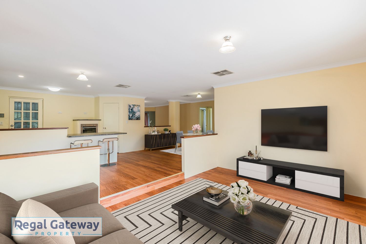 14 Barcroft Court, Atwell WA 6164, Image 1