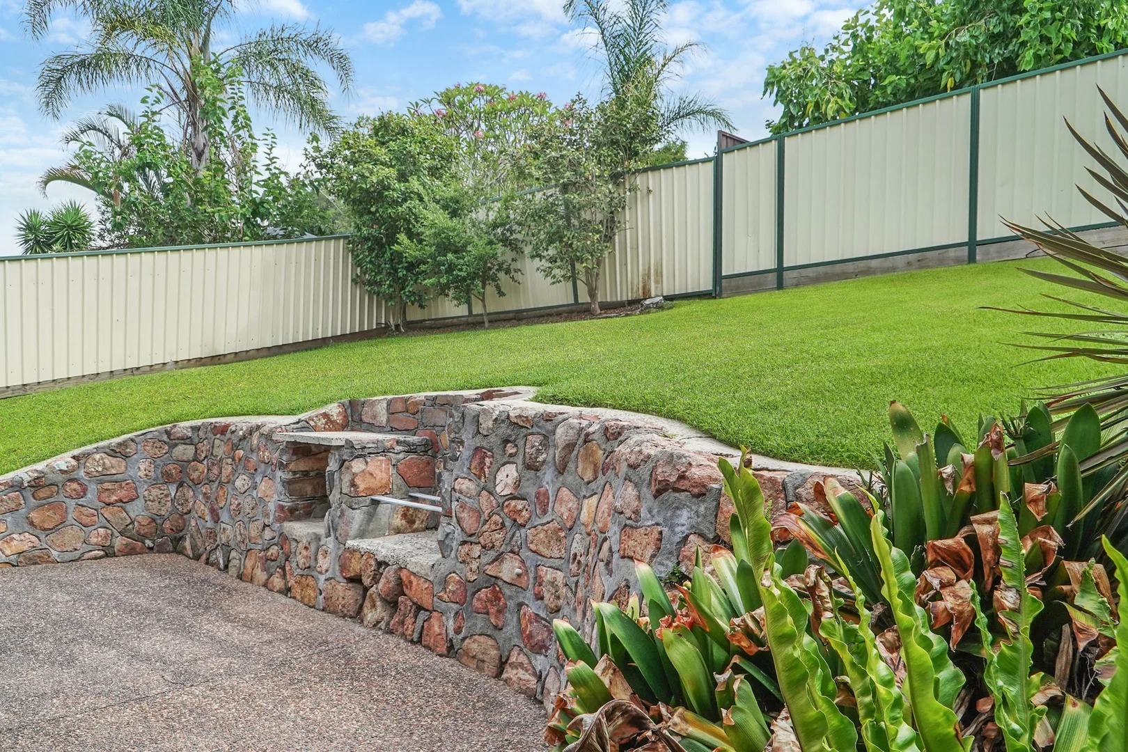 Additional image 26 of 10 Roy Ave, Bolton Point NSW 2283