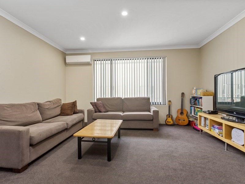 4 Hampstead Gate, Success WA 6164, Image 2