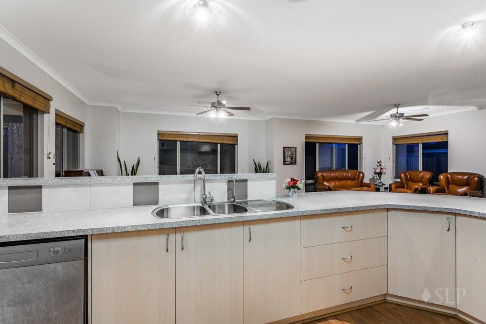 2 Addingham Crescent, Bertram WA 6167, Image 2