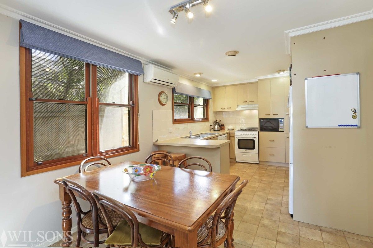 16 Girton Crescent, Manifold Heights VIC 3218 House For Rent Domain