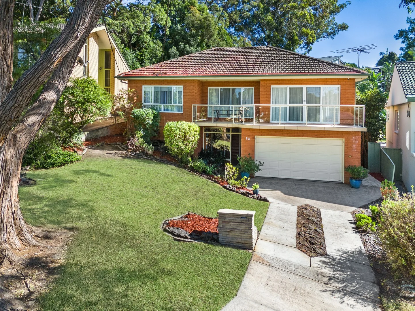 Primary image of 88 Boronia Parade, Lugarno NSW 2210