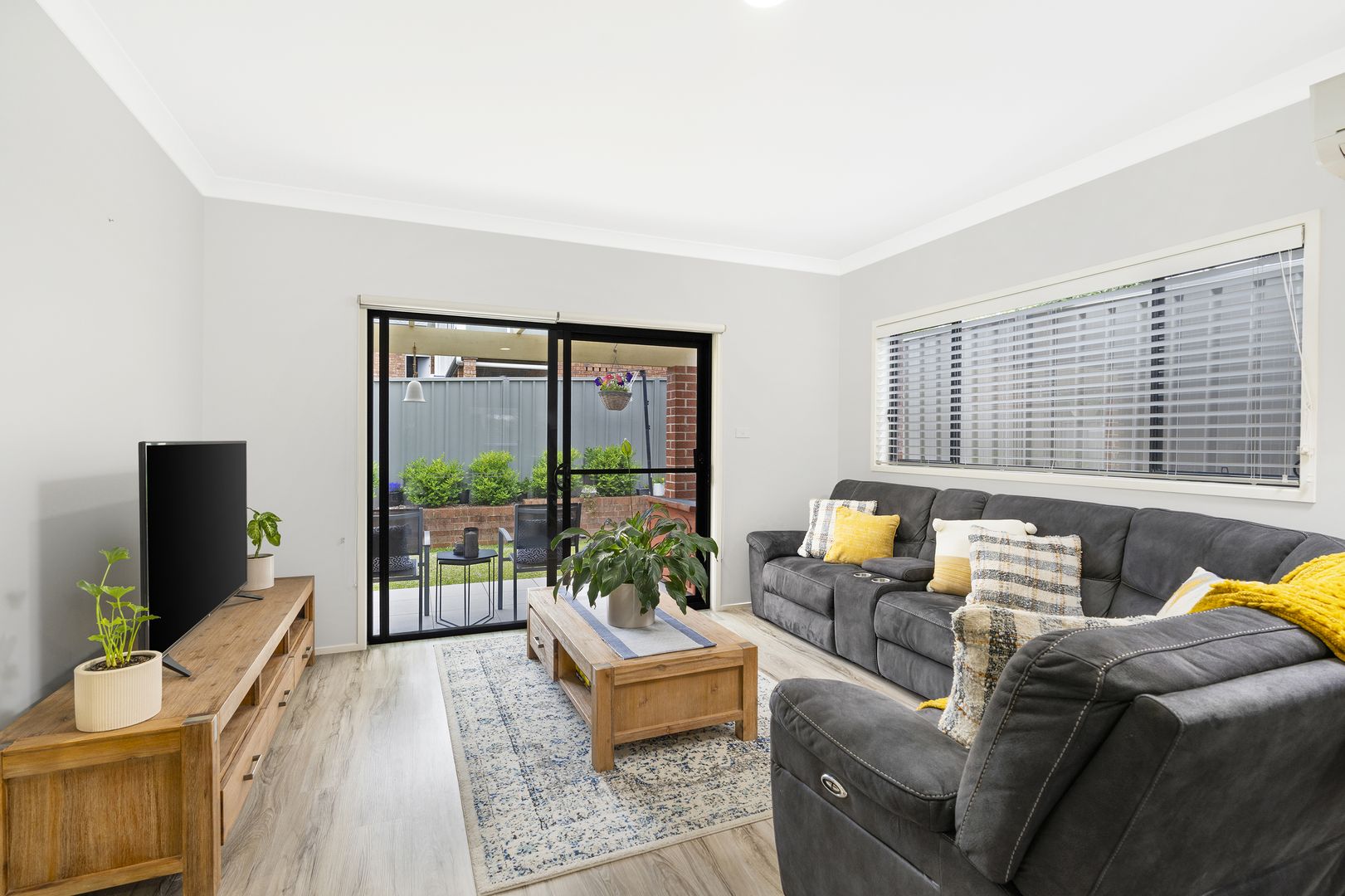 3/153 Cresthaven Avenue, Bateau Bay NSW 2261, Image 2