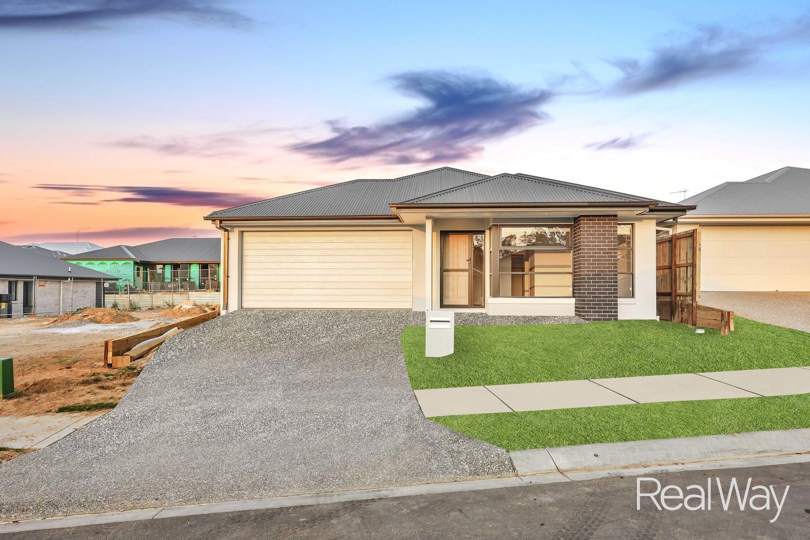4 bedrooms House in 6 Morven Lane RIPLEY QLD, 4306