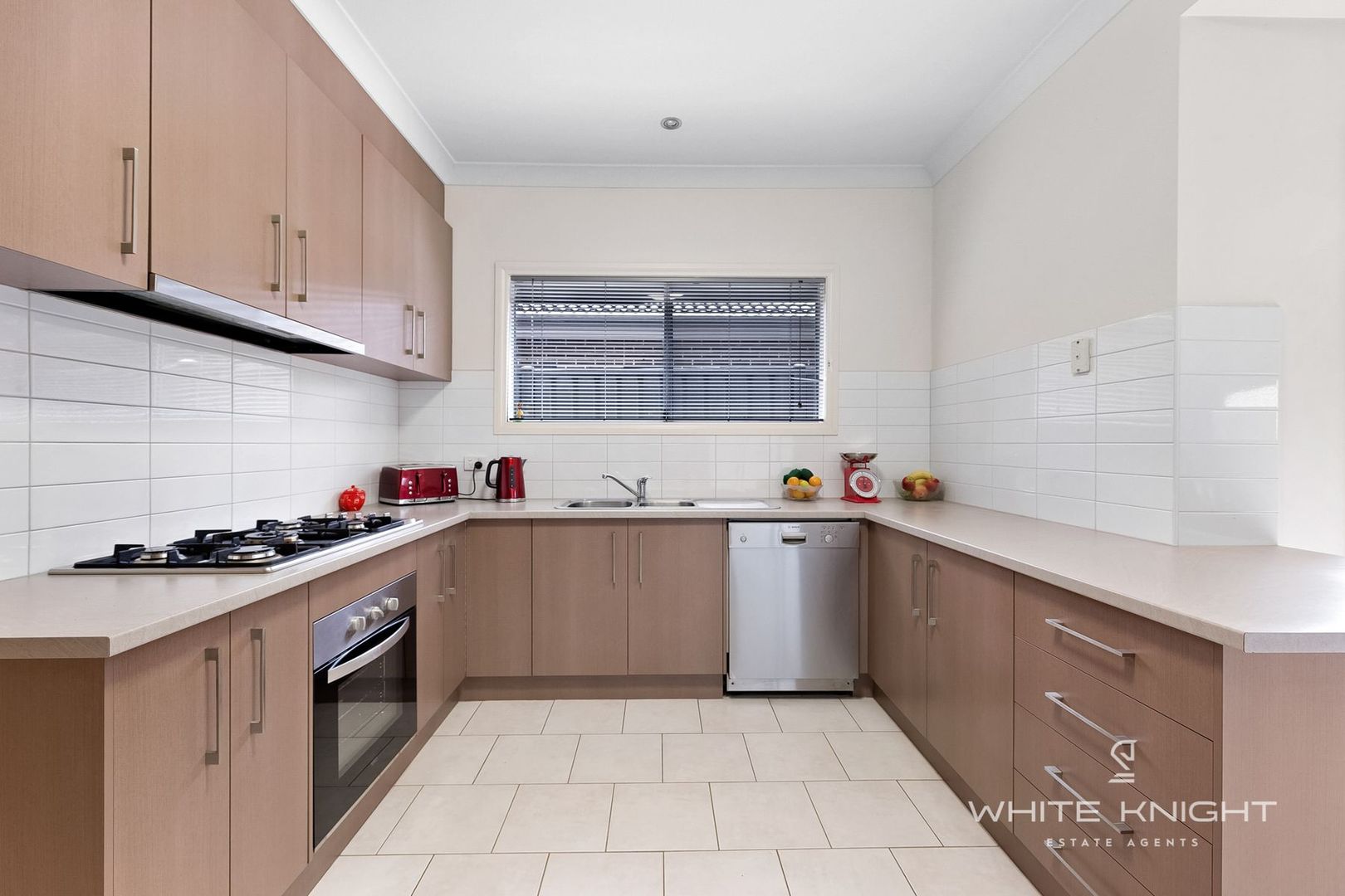 54 Aldershot Drive, Keilor Downs VIC 3038, Image 2