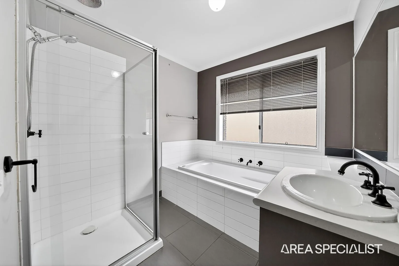 Additional image 6 of 37 Scarborough Crescent, Harkness VIC 3337