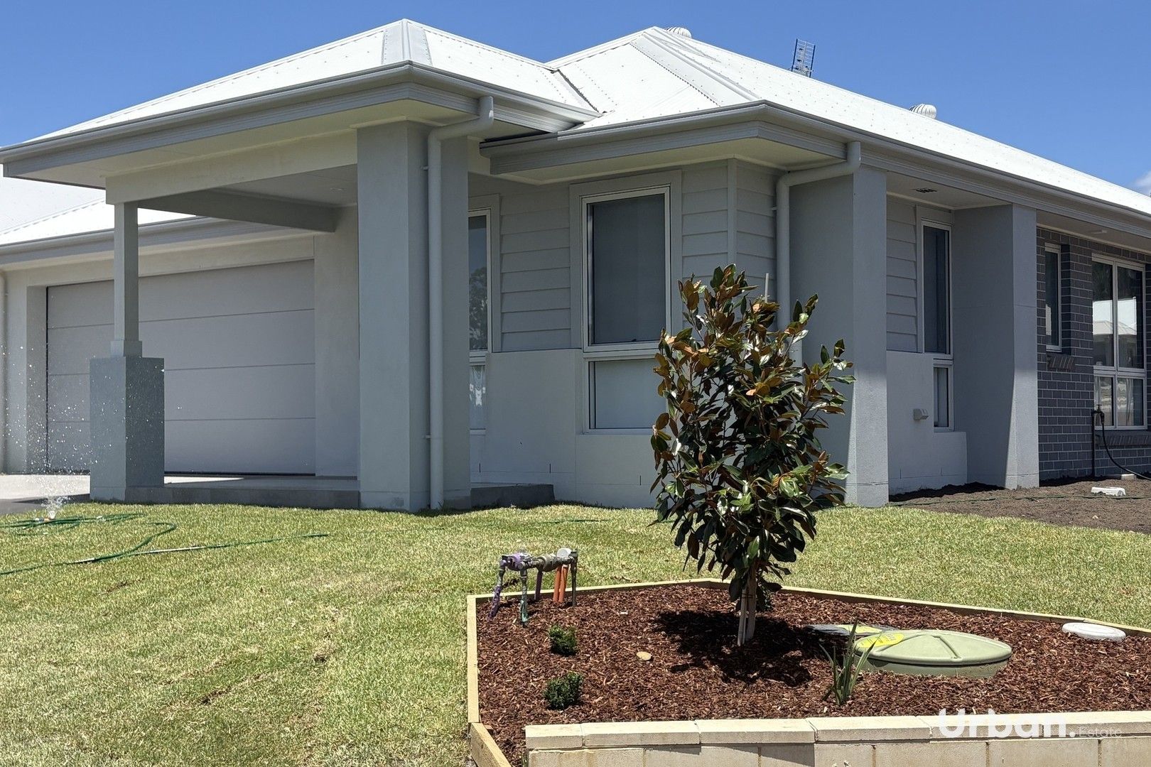 4 bedrooms House in 62 Abberton Parkway NORTH ROTHBURY NSW, 2335