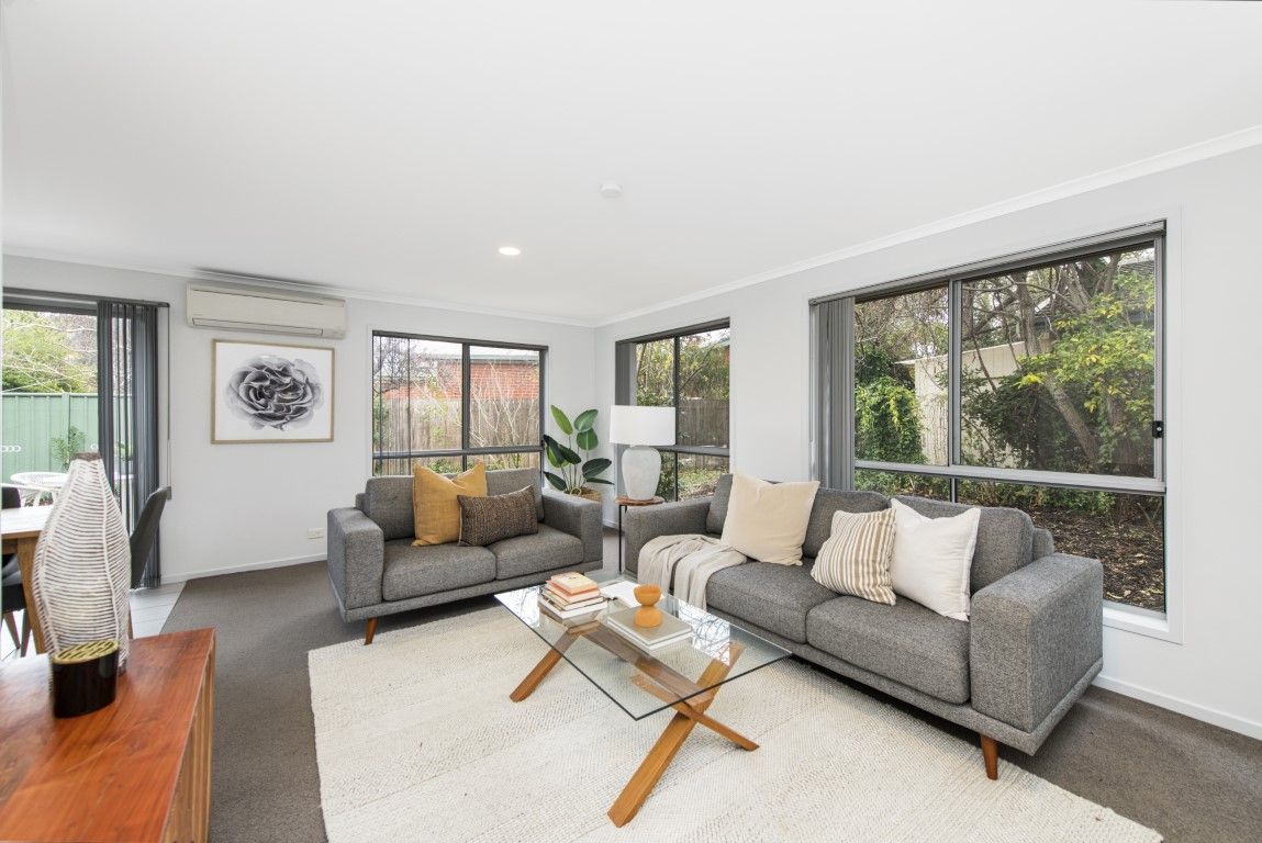 2/11 Owen Crescent, Lyneham ACT 2602, Image 1