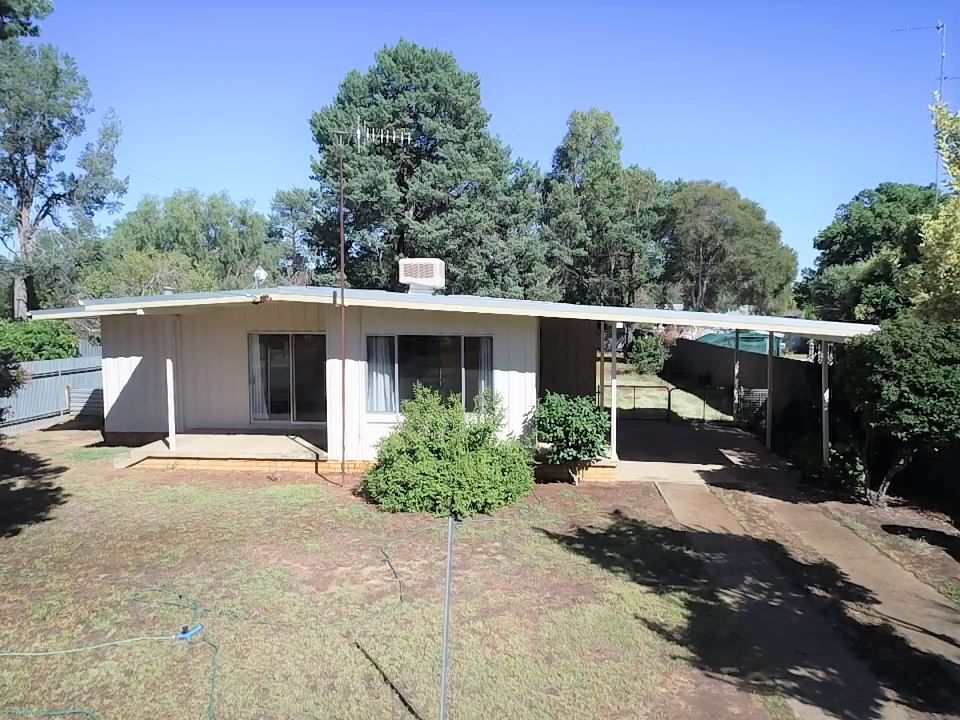 22 Crescent, Coleambally NSW 2707 Domain