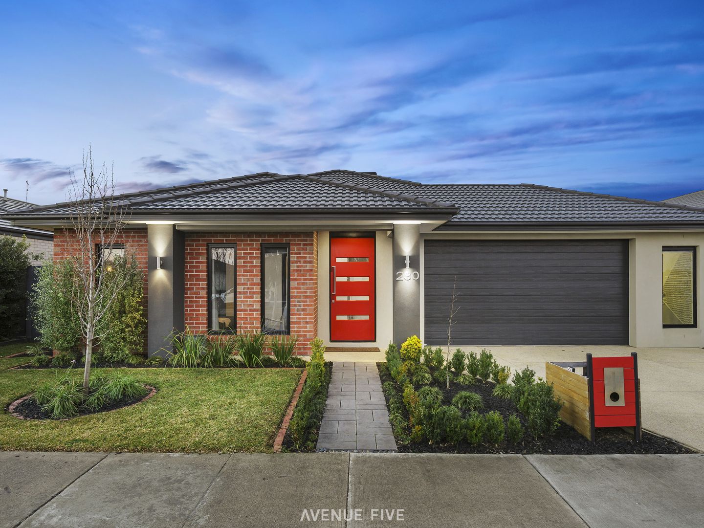 230 Warralily Boulevard, Armstrong Creek VIC 3217