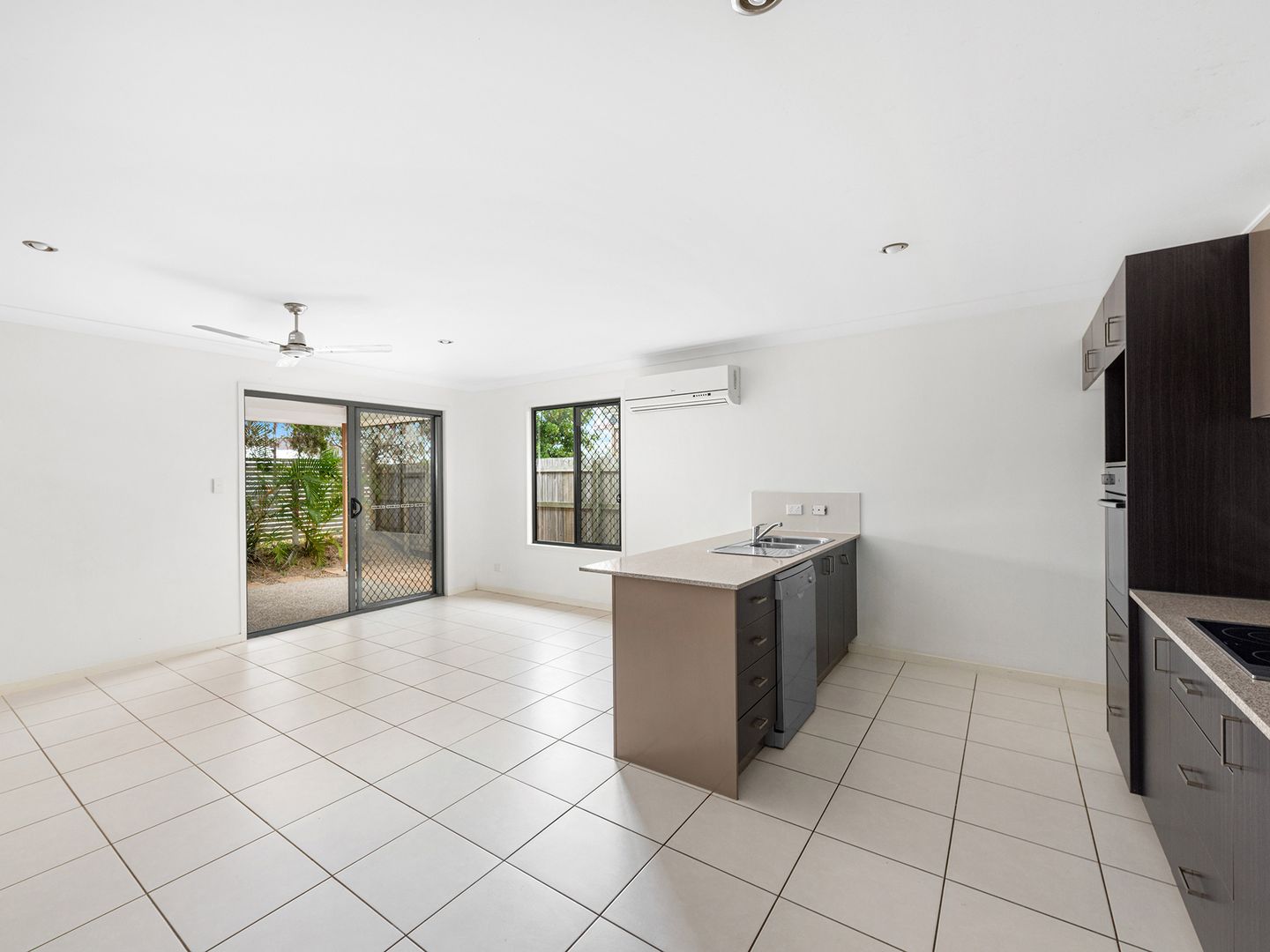 6 Hopman Way, Springfield Lakes QLD 4300, Image 1