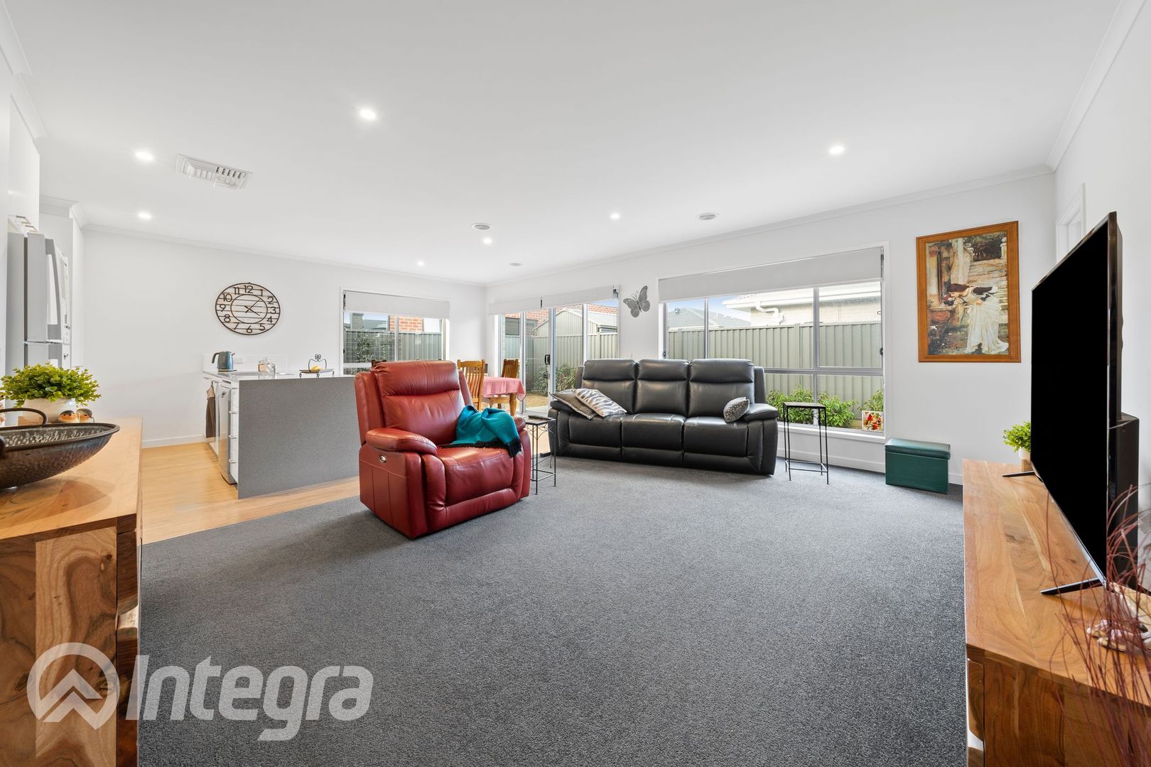 9 Brownfield Drive, Lucas VIC 3350, Image 2