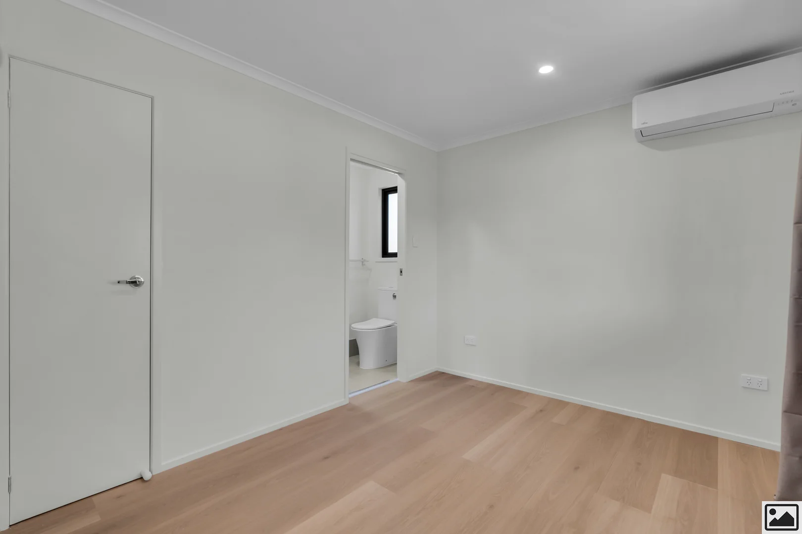 Additional image 4 of 11A Christie Street, Minto NSW 2566