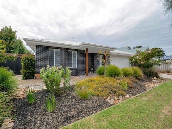 21 Roderick Close, Cowes VIC 3922, Image 0