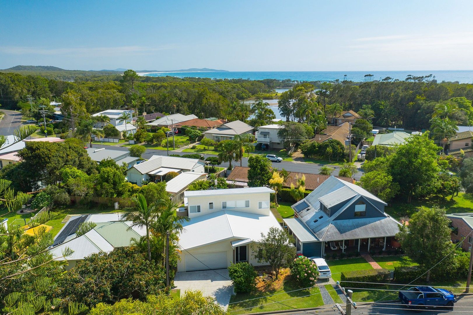 51 Pacific Street, Crescent Head NSW 2440 House For Rent Domain