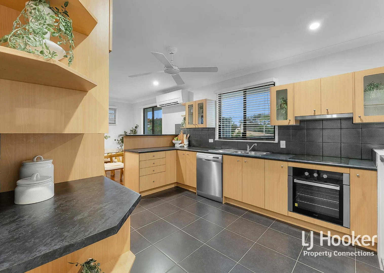 Additional image 7 of 4 Tomanbil Court, Albany Creek QLD 4035