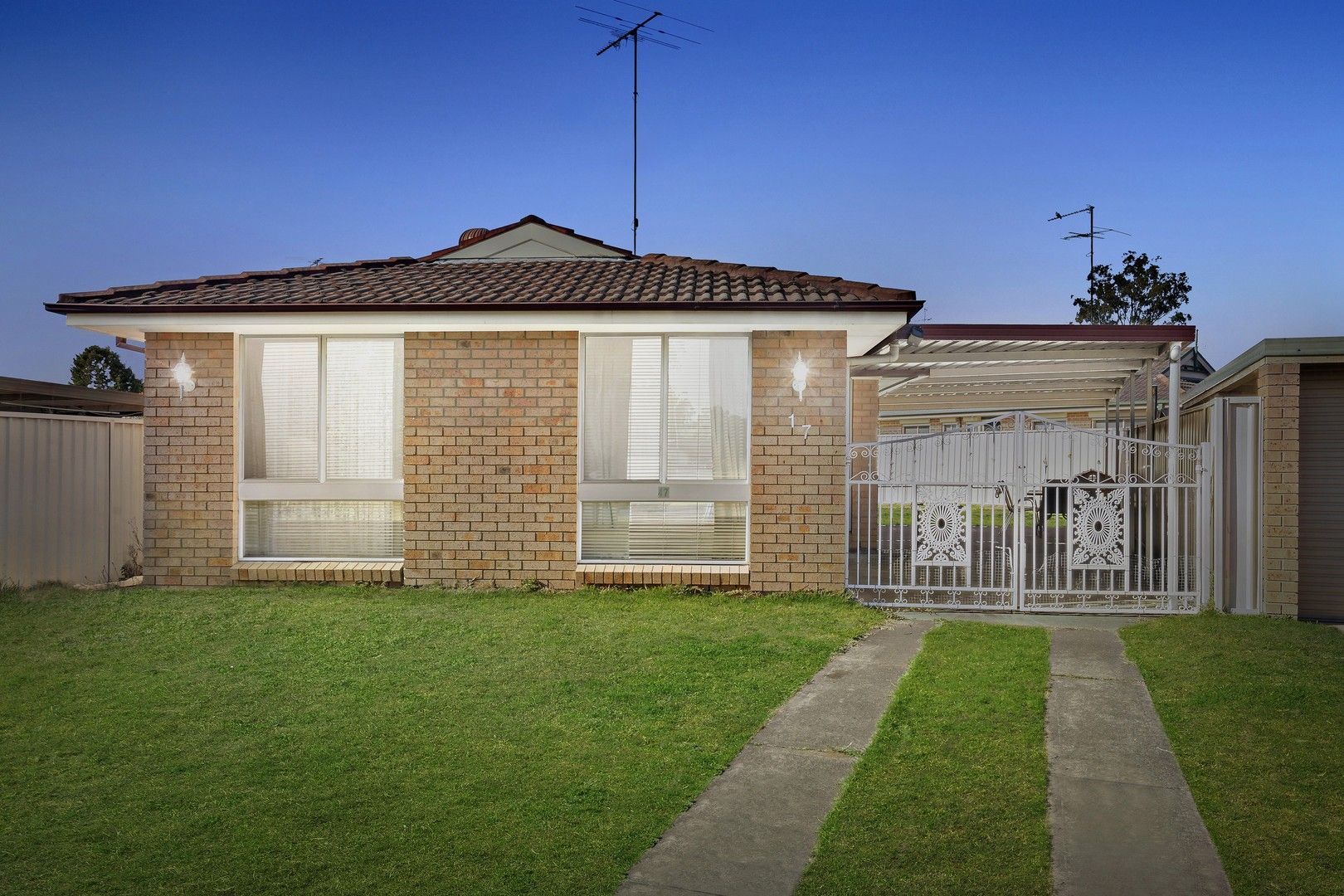 3 bedrooms House in 17 Kingsley Grove KINGSWOOD NSW, 2747