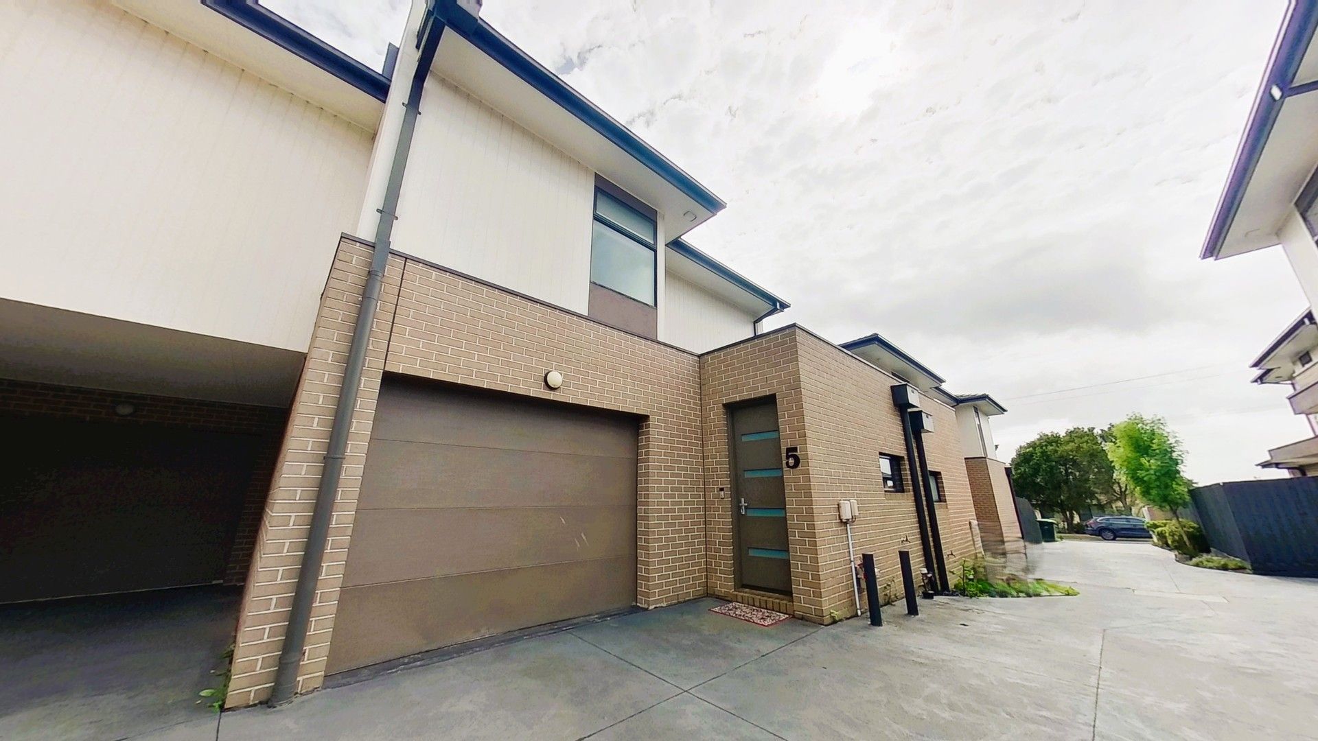 2 bedrooms Townhouse in 5/27 Loddon Ave RESERVOIR VIC, 3073