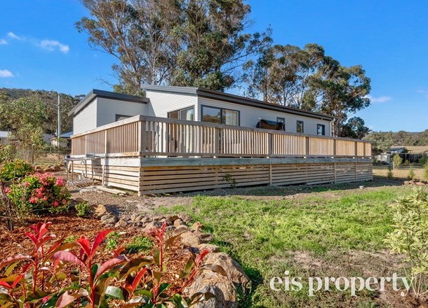 1 Challis Crescent, Deep Bay TAS 7112