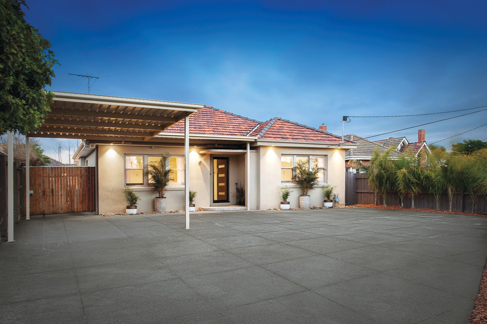 582 Waverley Road, Malvern East Property History & Address Research