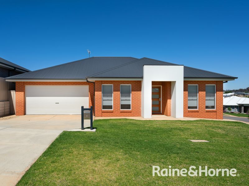 9 Warrock Place, Bourkelands NSW 2650, Image 0