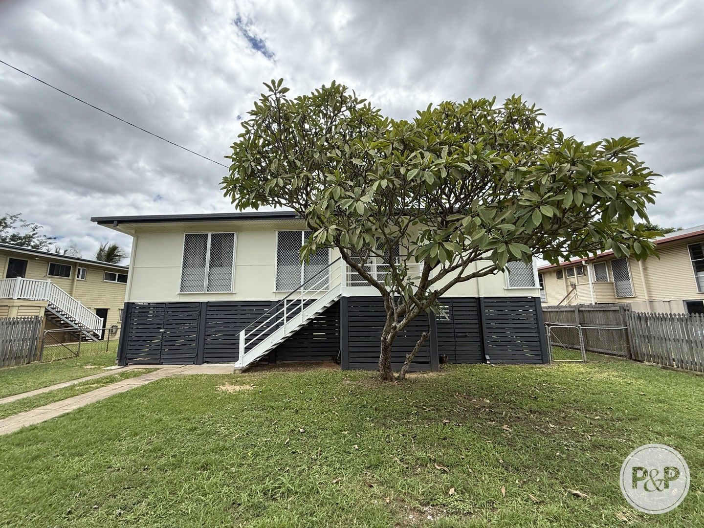 3 bedrooms House in 283 Palmerston Street VINCENT QLD, 4814