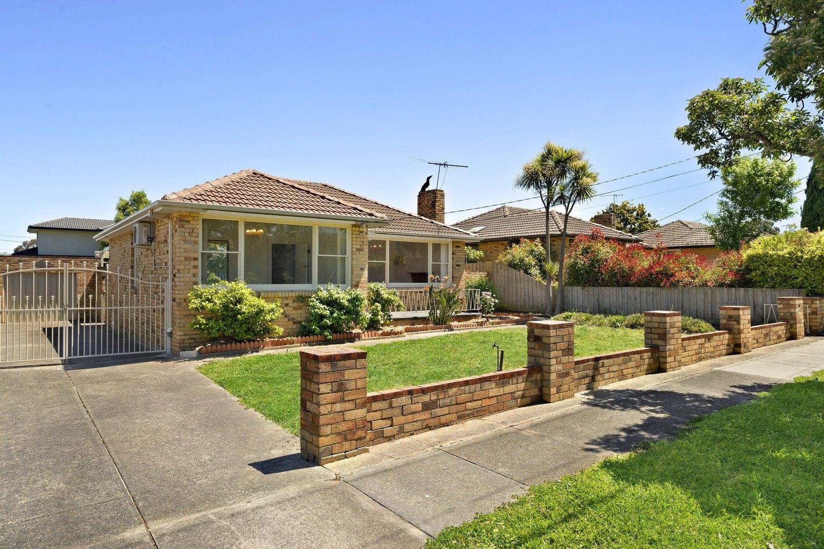 3 bedrooms House in 19 Jaguar Drive CLAYTON VIC, 3168